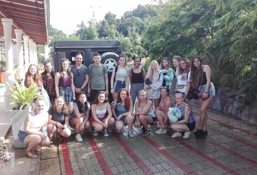 酒店 Capital Regency