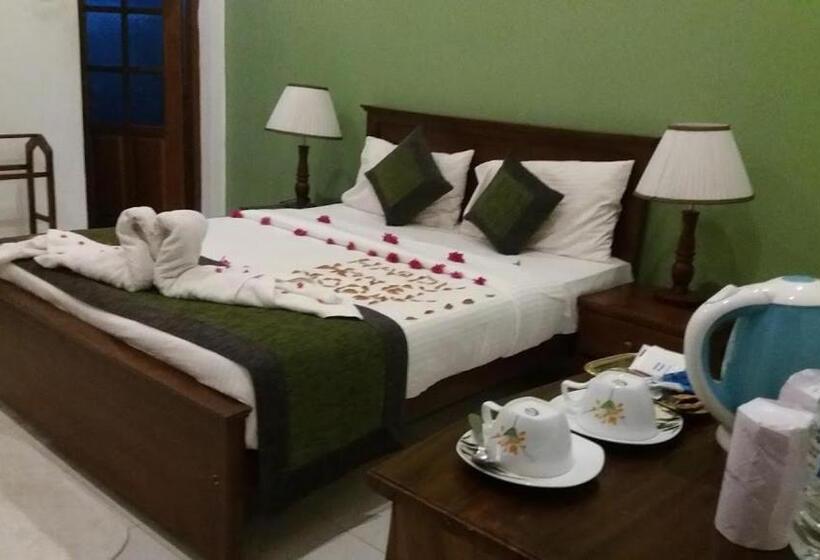 酒店 Capital Regency