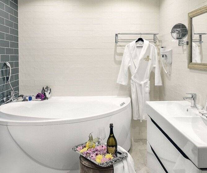 ホテル Grafskiy Park