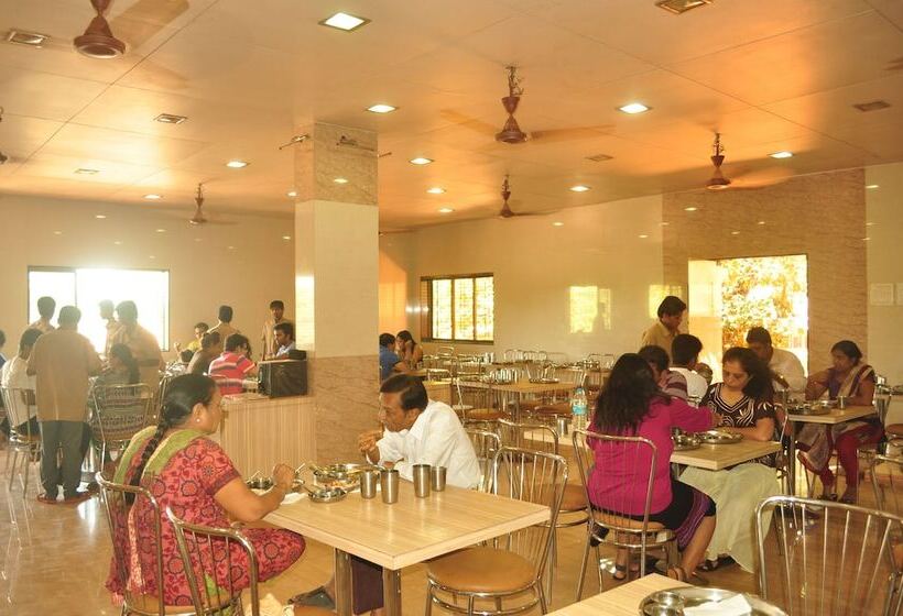 호텔 Gujarat Bhavan