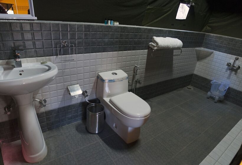فندق Jungle Stays