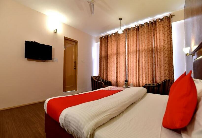 هتل Nishita Resorts By Oyo Rooms