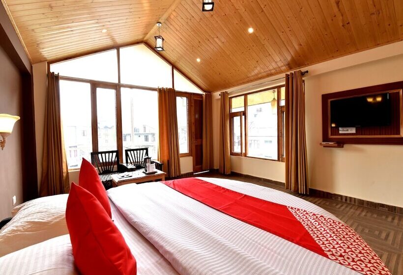 هتل Himachal Heights