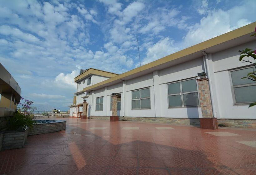 فندق Royal Highness