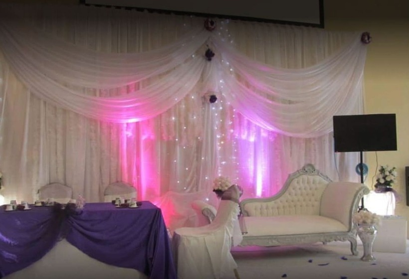 هتل روستایی Hôtel De La Vallée Chlef