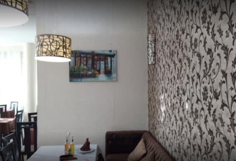 هتل روستایی Hôtel De La Vallée Chlef