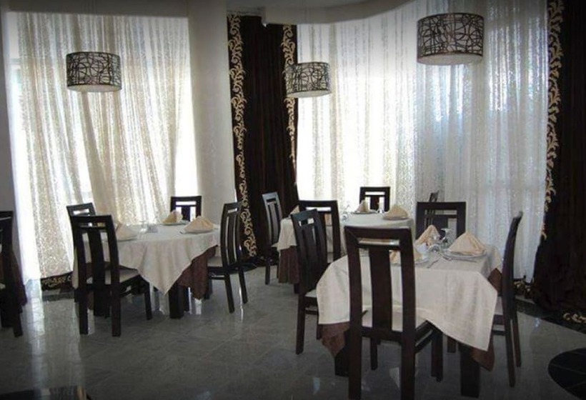 هتل روستایی Hôtel De La Vallée Chlef