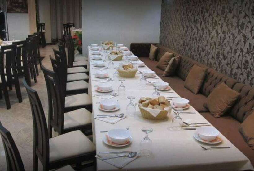 هتل روستایی Hôtel De La Vallée Chlef