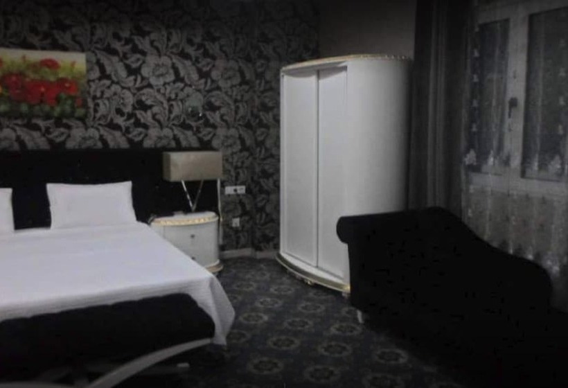 هتل روستایی Hôtel De La Vallée Chlef