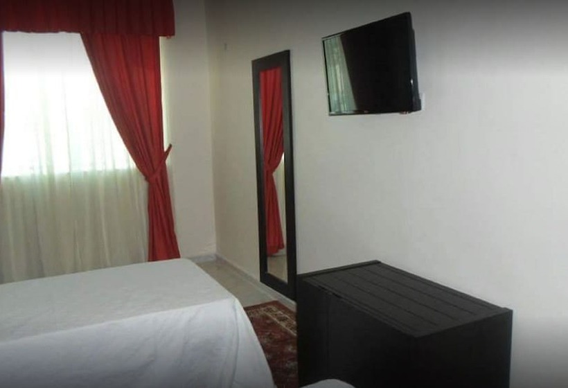 هتل روستایی Hôtel De La Vallée Chlef