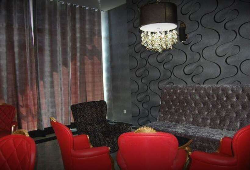 هتل روستایی Hôtel De La Vallée Chlef