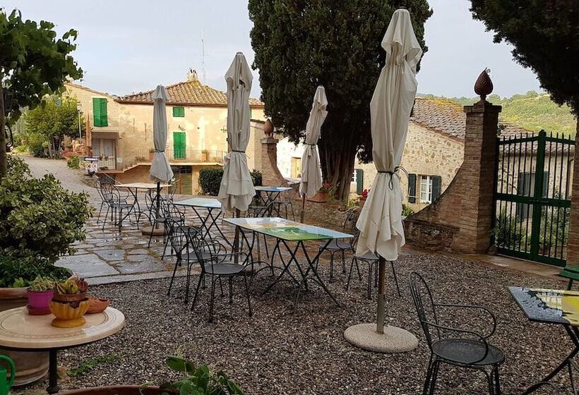 فندق ريفى La Romita Ospitalità Rurale Familiare