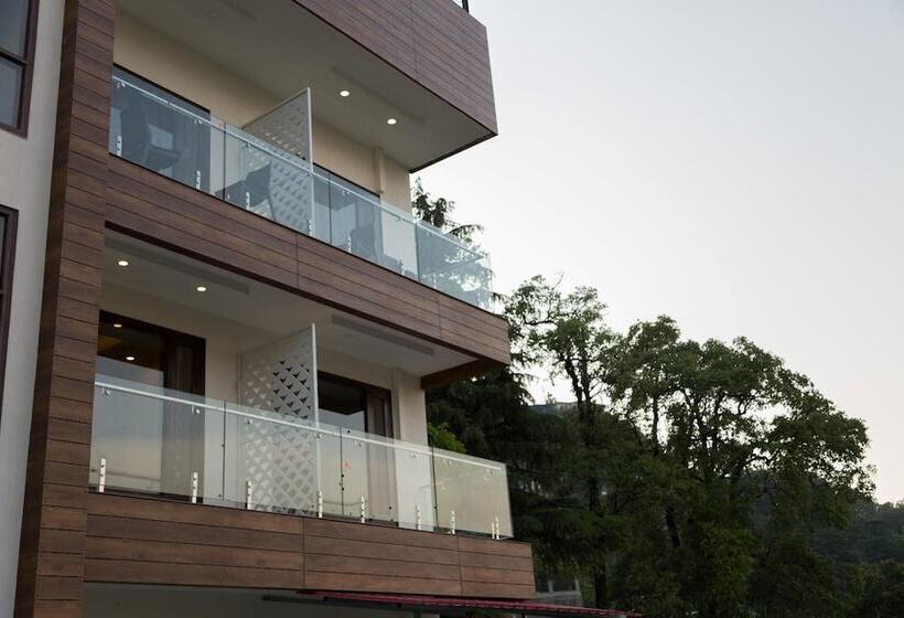 בית מלון כפרי Seven Oaks