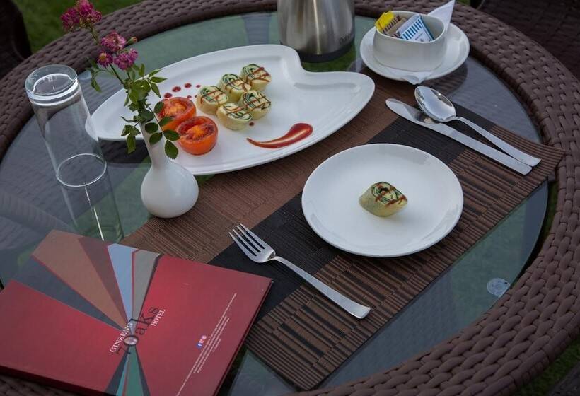 בית מלון כפרי Seven Oaks