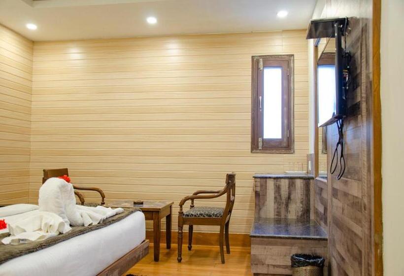 בית מלון כפרי Seven Oaks