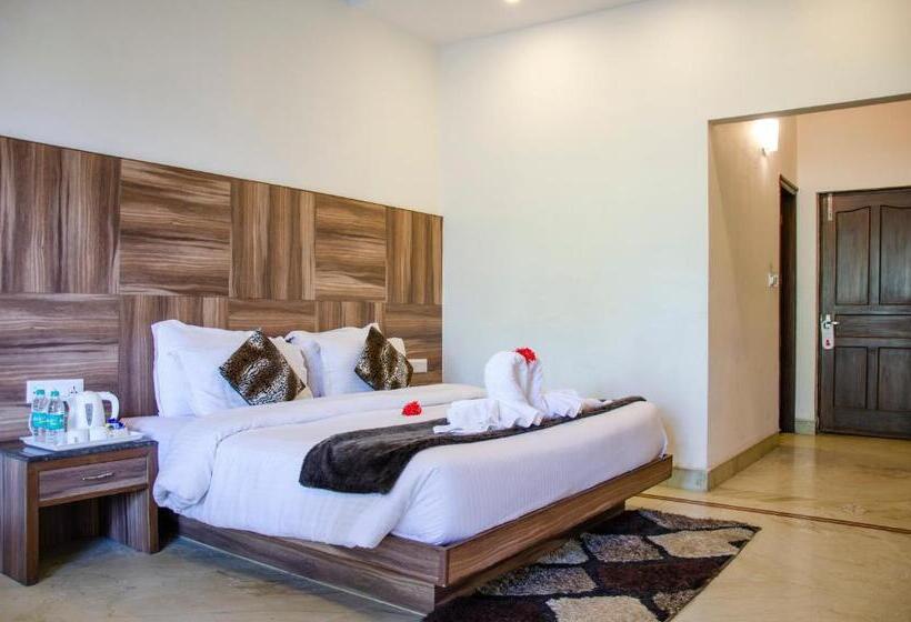 בית מלון כפרי Seven Oaks