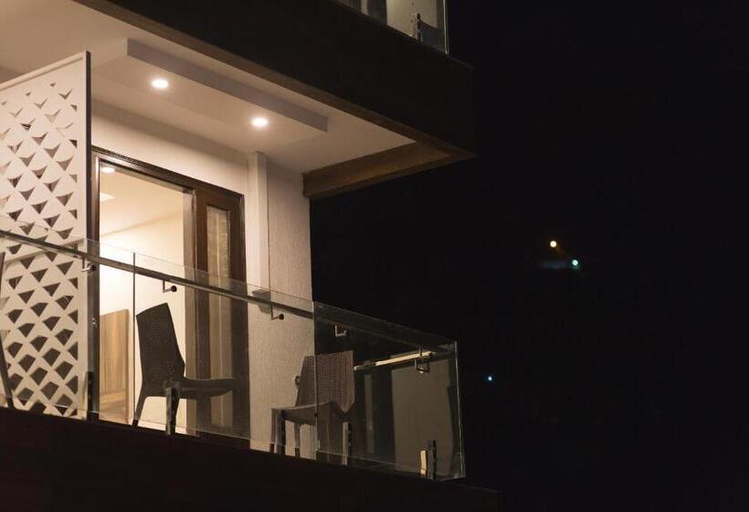 בית מלון כפרי Seven Oaks