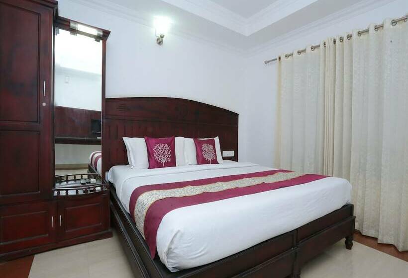 호텔 Sheelisach Inn