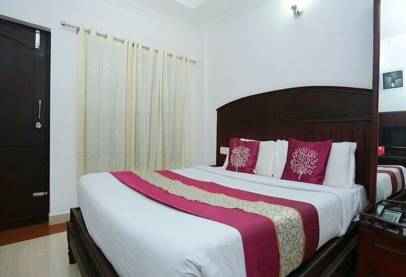 호텔 Sheelisach Inn