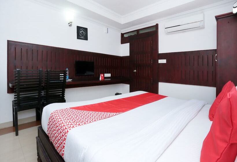 호텔 Sheelisach Inn