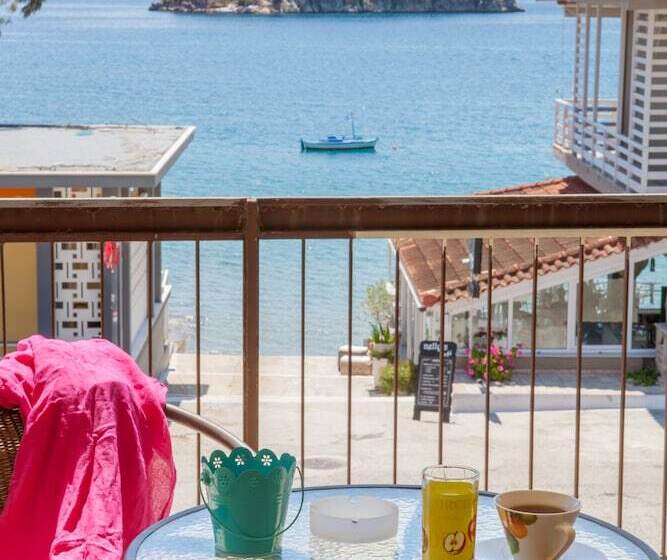 Отель Stella Rooms Tolo