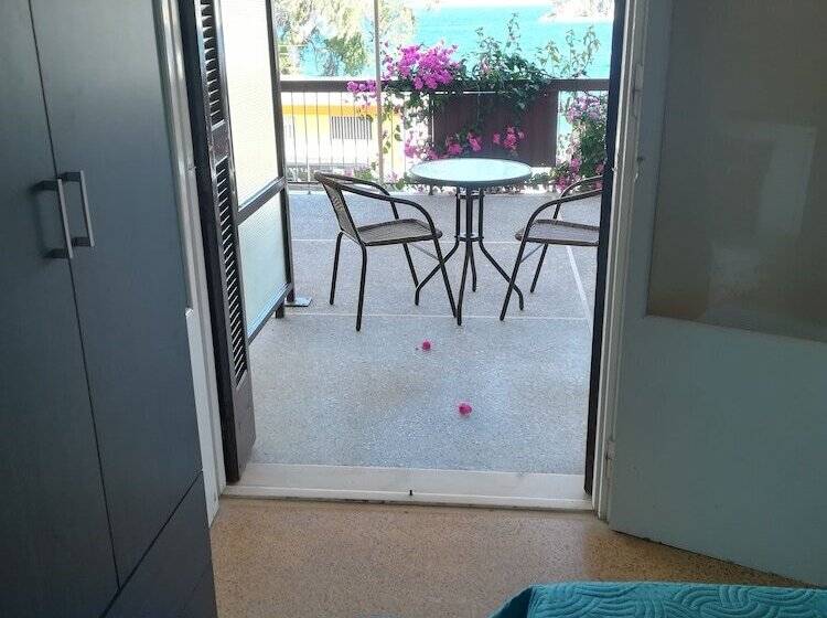 Отель Stella Rooms Tolo