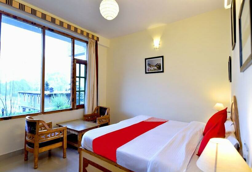هتل The Manali Lodge By Oyo Rooms