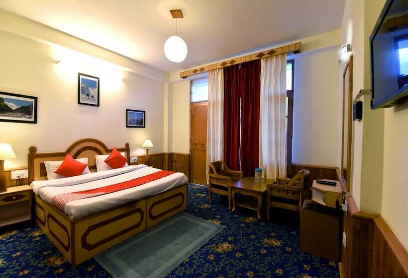 هتل The Manali Lodge By Oyo Rooms