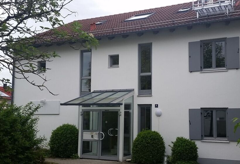 Пансион Novitel Pliening