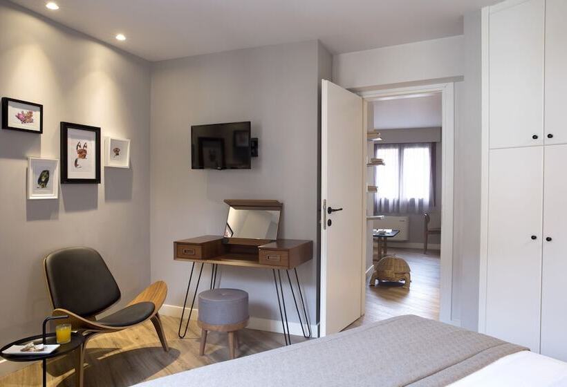 Пансион Apollon Library Suites