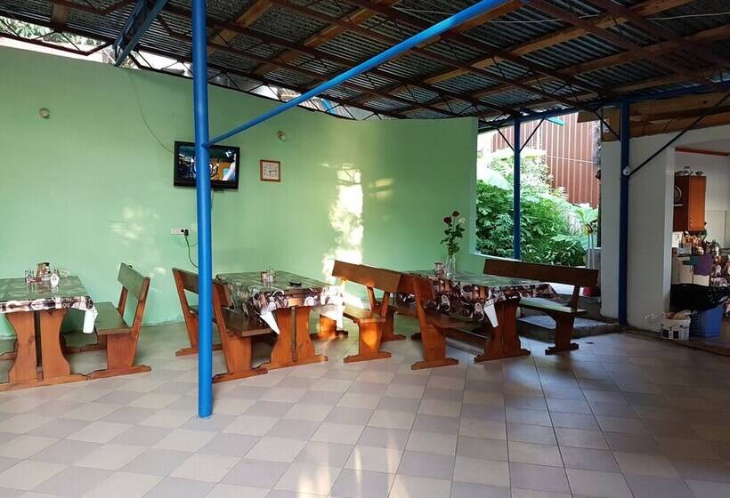 پانسیون Guest House Mishlen