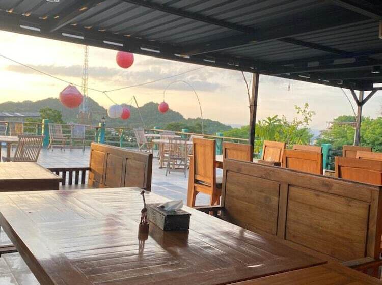 پانسیون Pesona Bali Room And Restaurant