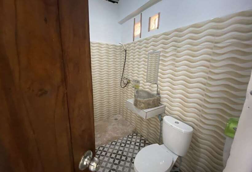 پانسیون Pesona Bali Room And Restaurant