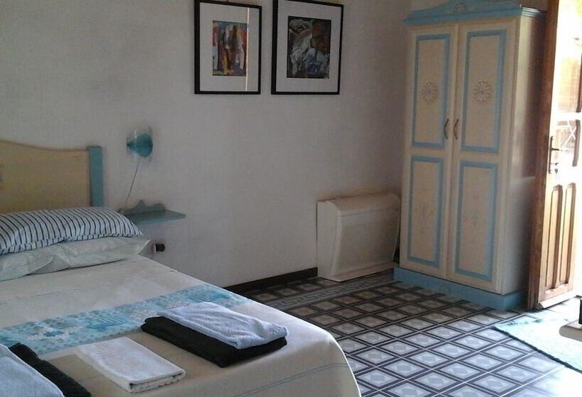 Pensjonat Sa Domu E Crakeras