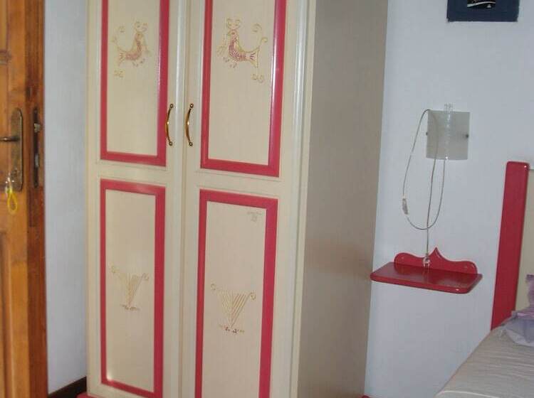 Pensjonat Sa Domu E Crakeras