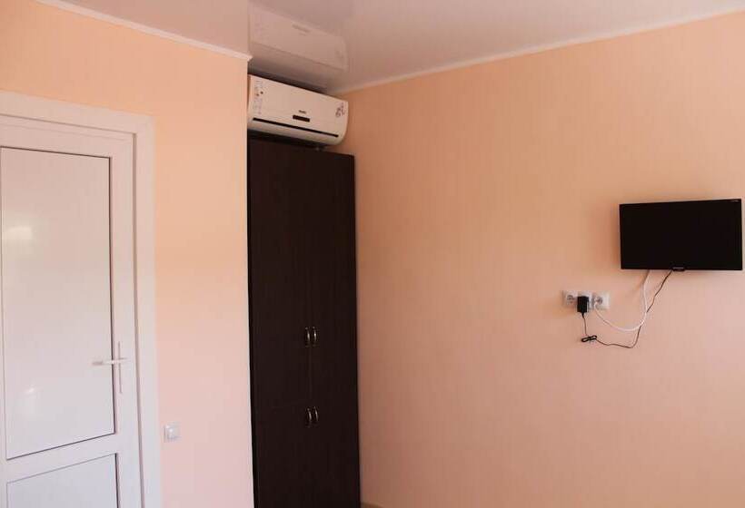 پانسیون Sunrise Villa