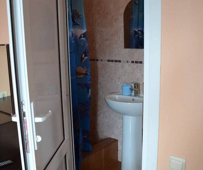 پانسیون Sunrise Villa