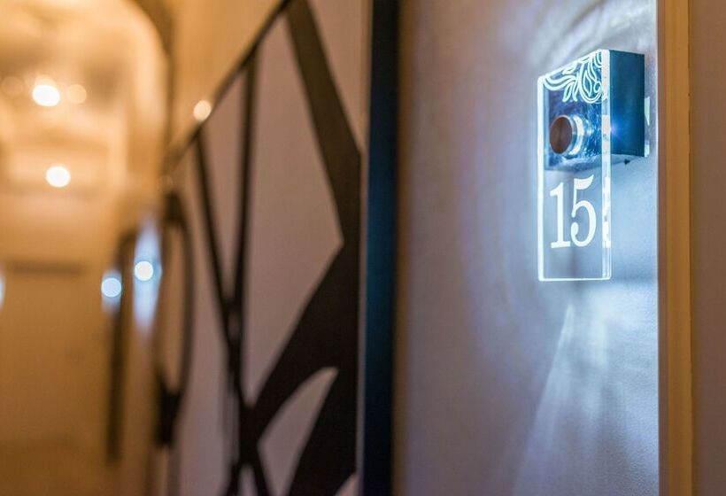 بنسيون Zara Palace   Design Rooms