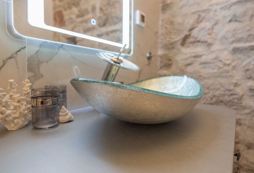 بنسيون Zara Palace   Design Rooms