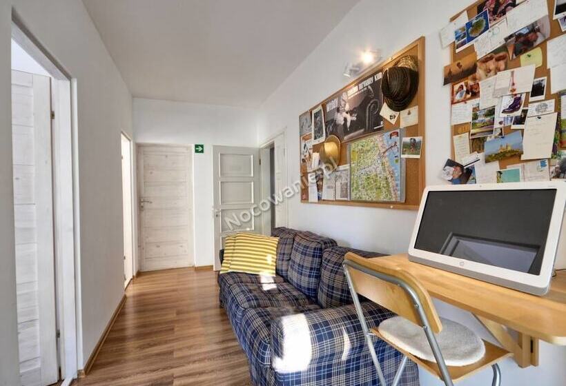 Sisters Lodge Hostel