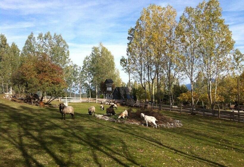 Vasilikia Mountain Farm & Retreat