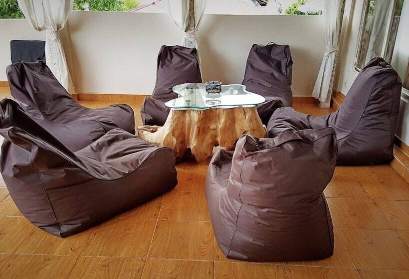 Villa Amidala Waingapu