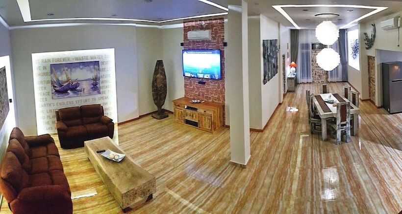 Villa Amidala Waingapu