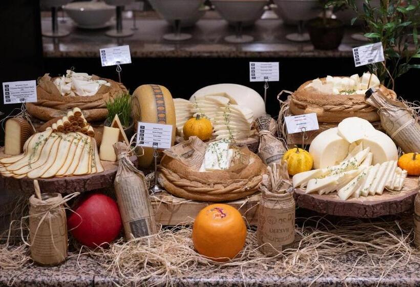 Adora Hotel & Resort