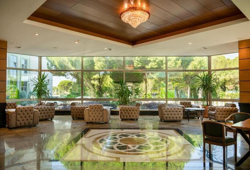 Adora Hotel & Resort