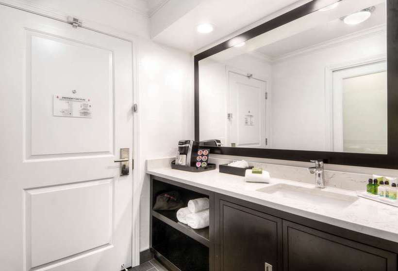 Aggie Inn, Ascend Hotel Collection