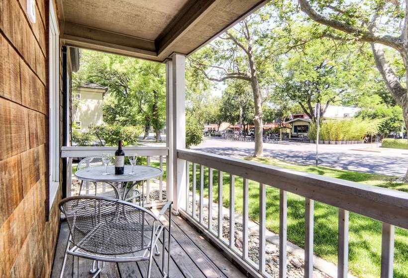 Aggie Inn, Ascend Hotel Collection