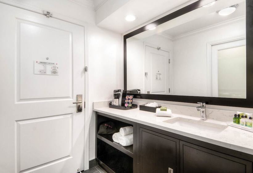 Aggie Inn, Ascend Hotel Collection