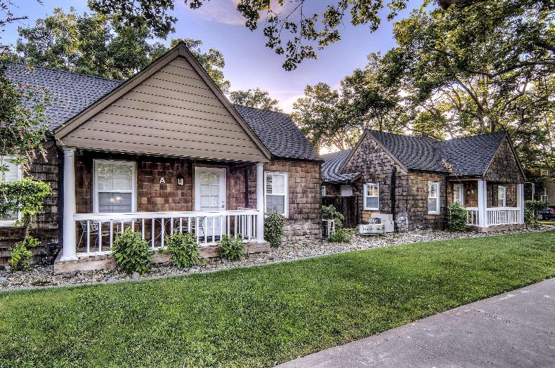 Aggie Inn, Ascend Hotel Collection