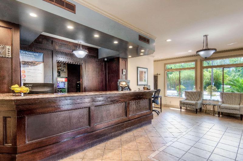 Aggie Inn, Ascend Hotel Collection